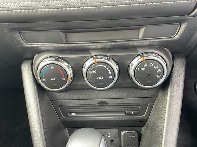 マツダ ＣＸ－３ 15S ツーリング 三重県 2020(令2)年 0.8万km ジェットブラックマイカ ワンオーナー/純正ナビ/フルセグTV/全方位カメラ/ドラレコ/ETC/アイドリングストップ/レーンキープアシスト/オートホールド/ステアリングスイッチ/LEDオートライト/オートリトラミラー/純正フロアマット/プッシュスタート/スマートキー