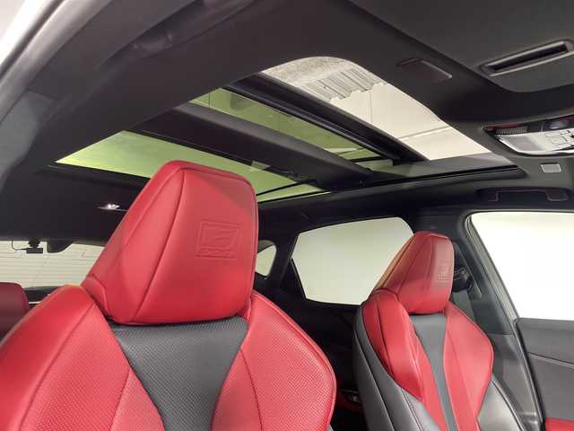 レクサス ＮＸ 350h Fスポーツ 神奈川県 2023(令5)年 1.7万km ホワイトノーヴァガラスフレーク レクサスセーフティシステム+/純正ディスプレイオーディオ/・ナビ/フルセグTV/BT/USB/MiraCasT/HDMI/パノラミックビューモニター/ムーンルーフ/置くだけ充電/デジタルインナーミラー/AC100V/ヘッドアップディスプレイ/TRDエアロ(F/S/R)/赤黒コンビレザー調シート/パワーシート(D/N)/メモリシート(D)/シートヒーター(D/N)/ベンチレーション(D/N)/パーキングアシスト/電動サイドブレーキ/オートブレーキホールド/ビルトインETC2.0/前後ドライブレコーダー/革巻きステアリング/ステアリングスイッチ/ステアリングヒーター/Autoライト/パドルシフト/パワーバックドア/EV/SPORT/SPORT+モード/ルーフレール/スマートキー/プッシュスタートボタン/三眼LED/フォグランプ/電動格納ミラー/ウィンカーミラー/純正フロアマット/純正20インチアルミホイール