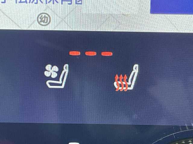 レクサス ＮＸ 350h Fスポーツ 神奈川県 2023(令5)年 1.7万km ホワイトノーヴァガラスフレーク レクサスセーフティシステム+/純正ディスプレイオーディオ/・ナビ/フルセグTV/BT/USB/MiraCasT/HDMI/パノラミックビューモニター/ムーンルーフ/置くだけ充電/デジタルインナーミラー/AC100V/ヘッドアップディスプレイ/TRDエアロ(F/S/R)/赤黒コンビレザー調シート/パワーシート(D/N)/メモリシート(D)/シートヒーター(D/N)/ベンチレーション(D/N)/パーキングアシスト/電動サイドブレーキ/オートブレーキホールド/ビルトインETC2.0/前後ドライブレコーダー/革巻きステアリング/ステアリングスイッチ/ステアリングヒーター/Autoライト/パドルシフト/パワーバックドア/EV/SPORT/SPORT+モード/ルーフレール/スマートキー/プッシュスタートボタン/三眼LED/フォグランプ/電動格納ミラー/ウィンカーミラー/純正フロアマット/純正20インチアルミホイール