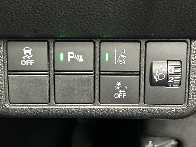 ホンダ Ｎ ＯＮＥ プレミアム 三重県 2021(令3)年 3.8万km ブリティッシュグリーンP /禁煙車 //純正ナビ(フルセグ/CD/DVD/AM/FM/BT/USB) //バックカメラ //前席シートヒーター //ホンダセンシング //レーンキープアシスト//レーダークルコン //電動パーキングブレーキ// LEDヘッドライト//LEDフォグライト //オートライト//ETC//スマートキー//パーキングセンサー