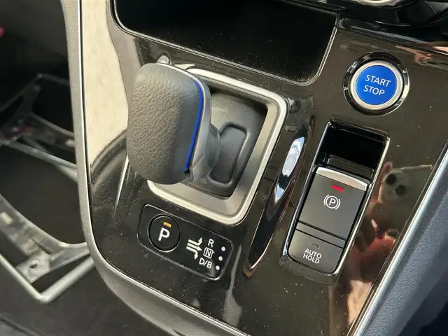 日産 セレナ e－パワー ハイウェイスター V 大阪府 2021(令3)年 2.4万km ブリリアントホワイトパール 2トーン 純正ナビ フルセグTV CD DVD BT/純正フリップダウンモニター/アラウンドビューモニター/プロパイロット/ブラインドスポットモニタ/デジタルインナーミラー/両側パワースライドドア/シートヒーター/スマートキー 2個/エンジンスターター/ETC/コーナーセンサー/ステアリングヒーター/衝突被害軽減ブレーキ/レーンアシスト/オートマチックハイビーム/LEDオートヘッドライト/フォグライト/ハンズフリーオートドア/ステアリングリモコン/W サイド カーテンエアバッグ/保証書 取説 ナビ取説/禁煙車