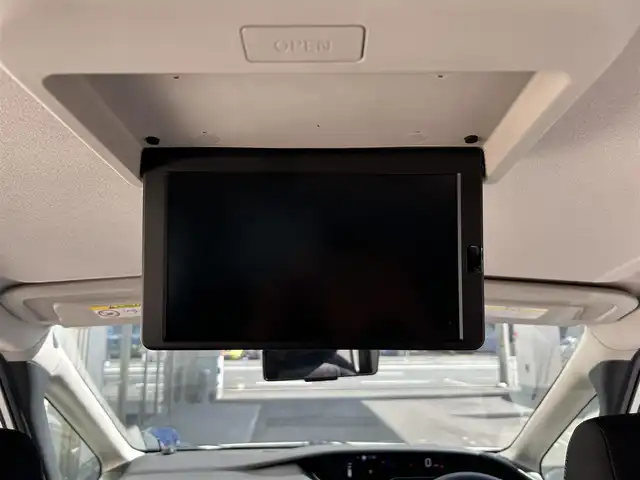 日産 セレナ e－パワー ハイウェイスター V 大阪府 2021(令3)年 2.4万km ブリリアントホワイトパール 2トーン 純正ナビ フルセグTV CD DVD BT/純正フリップダウンモニター/アラウンドビューモニター/プロパイロット/ブラインドスポットモニタ/デジタルインナーミラー/両側パワースライドドア/シートヒーター/スマートキー 2個/エンジンスターター/ETC/コーナーセンサー/ステアリングヒーター/衝突被害軽減ブレーキ/レーンアシスト/オートマチックハイビーム/LEDオートヘッドライト/フォグライト/ハンズフリーオートドア/ステアリングリモコン/W サイド カーテンエアバッグ/保証書 取説 ナビ取説/禁煙車