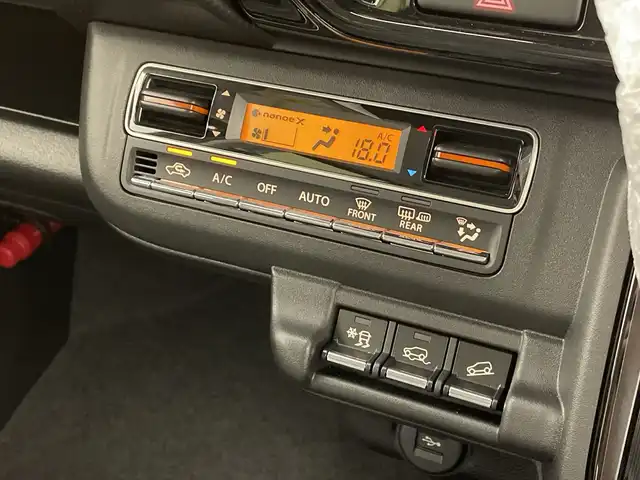 スズキ ハスラー HYBRID X 新潟県 2025(令7)年 0.1千km クールカーキパールメタリック/ソフトベージュメタリック HV　X　4WD　/全方位モニター付きナビゲーション/・CD/DVD/・Bluetooth/・フルセグTV/・スマートフォン連携/＝＝＝/セーフティサポート/・デュアルカメラブレーキサポート/・誤発進抑制機能/・車線逸脱警報/・ふらつき警報/・先行車発進お知らせ機能/・ハイビームアシスト/・標識認識機能/・後退時ブレーキサポート/・後方誤発進抑制機能/リアパーキングセンサー/シートヒーター/革巻きステアリング/ステアリングスイッチ/LEDヘッドライト/フォグランプ/オートライト/スマートキー＆プッシュスタート/スペアキー/電動格納ミラー/純正15インチAW/W/サイド/カーテンエアバッグ/取扱説明書/保証書