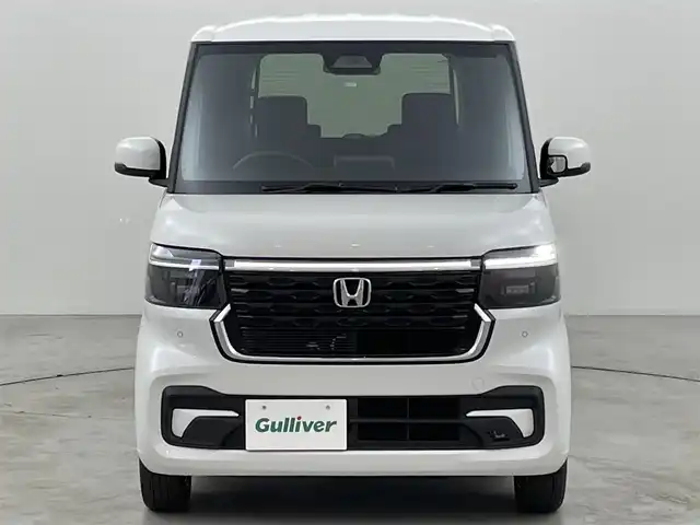 ホンダ Ｎ ＢＯＸ カスタム 福岡県 2024(令6)年 0.1万km未満 白 純正ナビ（ＢＴ，ＴＶ）　/バックカメラ　/コーナーセンサー　/ＡＣＣ　/衝突被害軽減ブレーキ　/レーンキープ　/アクセル踏み間違い防止　/片側電動スライドドア　/シートヒーター　/ローダウン　/純正１４インチＡＷ　/ＬＥＤ