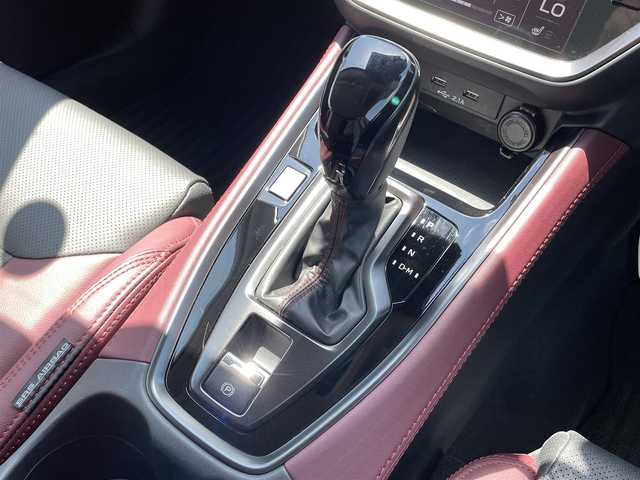 スバル レヴォーグ 1．8STIスポーツ EX 愛知県 2021(令3)年 2.5万km WRブルーパール /ワンオーナー車//禁煙車//メーカーナビ//AM/FM/BT/USB/iPod/iPhone/AUX//Apple Car Play/Android Auto//D記録簿R4.R5．R6.R7//EyeSight X//渋滞時ハンズオフアシスト//渋滞時発進アシスト//アクティブレーンチェンジアシスト//カーブ前速度制御//料金所前速度制御//ドライバー異常時対応システム//ETC//12.3インチフル液晶メーター//全席シートヒーター//D席シートメモリー//プリクラッシュセーフティー//エマージェンシーレーンキープアシスト//車線逸脱防止機能//先行車発進お知らせ//後退時ブレーキアシスト//ドライバーモニタリングシステム//スバルリヤビークルディテクション//オートビークルホールド//バックカメラ//サイドビューモニター//ステアリング連動ヘッドランプ//オートLEDヘッドライト//オートワイパー//クリアランスソナー//電動パーキング//トノカバー//後席USB電源（タイプC）//ドライブモード//Normal/Sport/Sport＋//Individual/Comfort//集中ドアロック//純正フロアマット//新車登録時保証書//取扱説明書