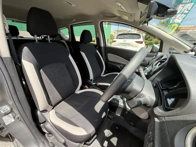 日産 ノート X Vセレクション 千葉県 2020(令2)年 5.8万km ダークメタルグレー 純正SDナビ（CD/DVD/SD/AUX/Bluetooth)/アラウンドビューモニター/インテリジェントルームミラー/フロントドライブレコーダー（DJ4-D）/リアドライブレコーダー（610FHR）/エマージェンシーブレーキ/車線逸脱警報/コーナーセンサー（前後）/ETC2.0/レーダー探知機/オートライト/アイドリングストップ/プッシュエンジンスタート/スペアキー