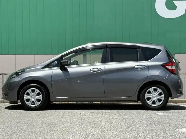 日産 ノート X Vセレクション 千葉県 2020(令2)年 5.8万km ダークメタルグレー 純正SDナビ（CD/DVD/SD/AUX/Bluetooth)/アラウンドビューモニター/インテリジェントルームミラー/フロントドライブレコーダー（DJ4-D）/リアドライブレコーダー（610FHR）/エマージェンシーブレーキ/車線逸脱警報/コーナーセンサー（前後）/ETC2.0/レーダー探知機/オートライト/アイドリングストップ/プッシュエンジンスタート/スペアキー