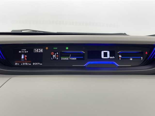 ホンダ フリード ハイブリット G 鹿児島県 2022(令4)年 1.9万km クリスタルブラックパール 純正９型ナビ　/（フルセグ/Ｂｌｕｅｔｏｏｔｈ/CD/DVD)　/アダプティブクルーズコントロール　/両側パワースライドドア　/バックカメラ　/オートライト　/ステアリングリモコン　/ビルドインＥＴＣ　/リアサンシェード　/シートヒーター/LEDヘッドライト/保証書/取扱説明書