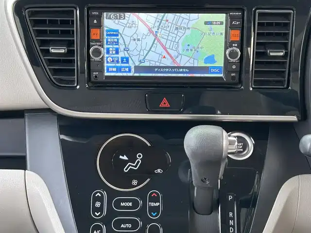 日産 デイズ ルークス X Vセレ +SeftyⅡ 福岡県 2015(平27)年 6.7万km アゼリアピンク ワンオーナー/純正メモリーナビ/　(AM/FM/CD/DVD/iPod/USB/Bluetooth/フルセグTV)/バックカメラ/アラウンドビューカメラ/ETC/盗難防止装置/安全装備/・エマージェンシーブレーキ/・横滑り防止装置/アイドリングストップ/フルフラットシート/ベンチシート/片側パワースライドドア/ヘッドランプレベライザー/純正フロアマット/ドアバイザー/プッシュスタート/ISOFIX/電格ミラー/電源ソケット/スペアキー×1/保証書/取扱説明書
