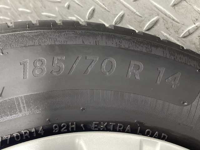 日産 ノート e－パワー X 神奈川県 2018(平30)年 4.9万km ブリリアントホワイトパール 純正７型SDナビゲーション/CD DVD Bluetooth フルセグTV/アラウンドビューモニター/衝突被害軽減システム/車線逸脱警報/クリアランスソナー/ETC/ドライブレコーダー/純正フロアマット/インテリジェントデジタルインナーミラー/オートライト/純正１４インチアルミホイール/スマートキー/プッシュスタート/ドアバイザー