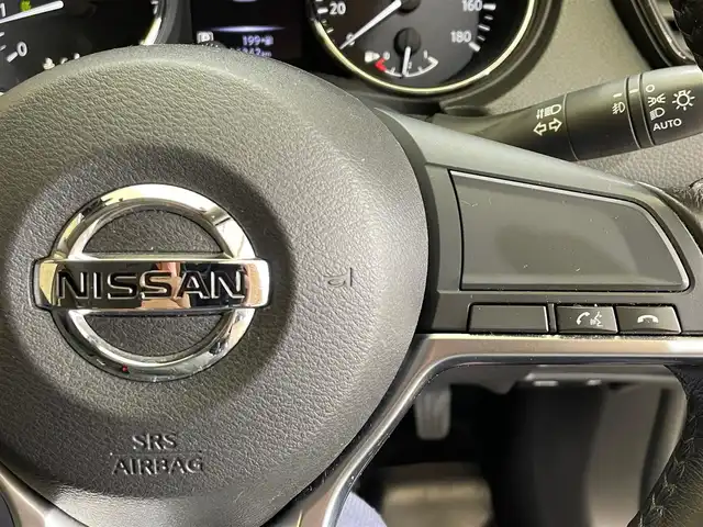日産 エクストレイル 20X 岩手県 2017(平29)年 9.7万km ダイヤモンドブラック ワンオーナー/ルーフレール/4WD/エマージェンシーブレーキ/ヒルディセントコントロール/レーンアシスト/横滑り防止装置/アイドリングストップ/パワーバックドア/ソナー/防水シート/純正ナビ/（CD/DVD/フルセグ/ SD/AUX）/ステアリングスイッチ/バックカメラ/ETC/LEDヘッドライト/フォグランプ/純正18インチアルミホイール