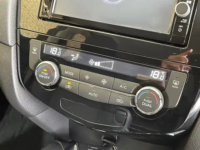 日産 エクストレイル 20X 岩手県 2017(平29)年 9.7万km ダイヤモンドブラック ワンオーナー/ルーフレール/4WD/エマージェンシーブレーキ/ヒルディセントコントロール/レーンアシスト/横滑り防止装置/アイドリングストップ/パワーバックドア/ソナー/防水シート/純正ナビ/（CD/DVD/フルセグ/ SD/AUX）/ステアリングスイッチ/バックカメラ/ETC/LEDヘッドライト/フォグランプ/純正18インチアルミホイール