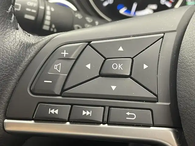 日産 エクストレイル ハイブリッド 20Xi 茨城県 2021(令3)年 3万km ブリリアントホワイトパール 純正ナビ［MJ320D-W］/フルセグ再生可/アラウンドビューモニター/デジタルインナーミラー/電動バックドア/プロパイロット/クリアランスソナー/パワーシート（前席）/シートヒーター（全席）/純正アルミホイール/純正フロアマット/ビルトインETC
