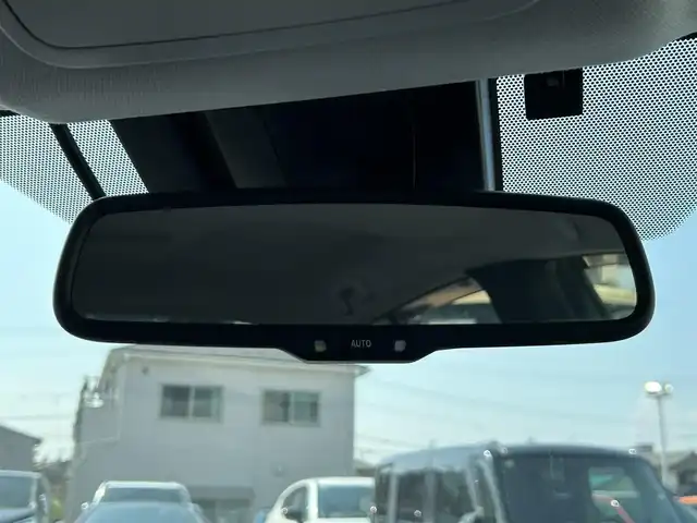 トヨタ プリウス Sセーフティプラス 愛知県 2017(平29)年 3.7万km スティールブロンドM 純正ナビ/（AM/FM/CD/SD/BT)/ワンセグTV/バックカメラ/ETC/クルーズコントロール/LEDヘッドライト/フォグランプ/スマートキー/スペアキー/リヤトノカバー/ドアバイザー/フロアマット