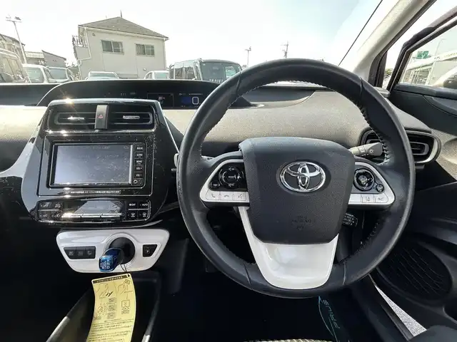 トヨタ プリウス Sセーフティプラス 愛知県 2017(平29)年 3.7万km スティールブロンドM 純正ナビ/（AM/FM/CD/SD/BT)/ワンセグTV/バックカメラ/ETC/クルーズコントロール/LEDヘッドライト/フォグランプ/スマートキー/スペアキー/リヤトノカバー/ドアバイザー/フロアマット
