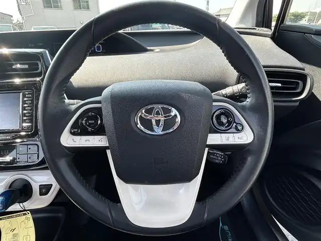 トヨタ プリウス Sセーフティプラス 愛知県 2017(平29)年 3.7万km スティールブロンドM 純正ナビ/（AM/FM/CD/SD/BT)/ワンセグTV/バックカメラ/ETC/クルーズコントロール/LEDヘッドライト/フォグランプ/スマートキー/スペアキー/リヤトノカバー/ドアバイザー/フロアマット
