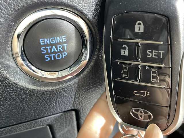 トヨタ アルファード S Cパッケージ 広島県 2020(令2)年 5.4万km ブラック ツインムーンルーフ/純正9型ディスプレイオーディオ/純正フリップダウンモニター/3眼LEDヘッドランプ/デジタルインナーミラー/ブラインドスポットモニター/両側パワースライドドア/バックモニター/パワーバックドア/パワーシート/ポジションメモリー/シートヒーター/ベンチレーション/ステアリングヒーター/パワーオットマン/セーフティセンス/・プリクラッシュセーフティ/・レーントレーシングアシスト/・アダプティブハイビーム/・レーダークルーズコントロール/ETC2.0/ドライブレコーダー/USB入力端子
