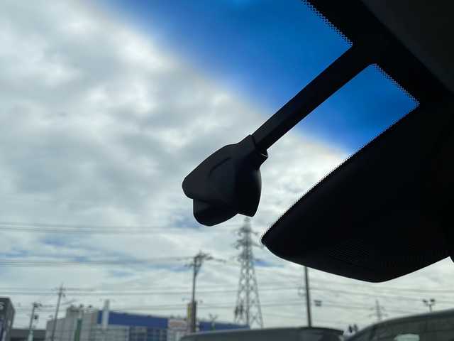 ホンダ フィット e:HEVホーム 石川県 2020(令2)年 6.3万km プラチナホワイトパール 純正8インチナビ/フルセグTV/BT/SDミュージック/USB/バックカメラ/ビルトインETC/前後ドライブレコーダー/ホンダセンシング/アダプティブクルーズコントロール/LEDヘッドランプ/オートライト/OP純正16インチアルミ/本革巻きステアリング/プライムスムース/ファブリックコンビシート/オートエアコン/スマートキーシステム/禁煙車