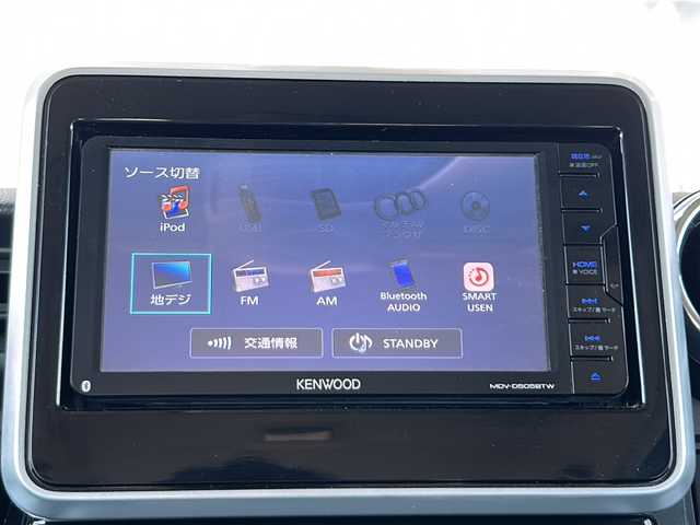 スズキ スペーシア カスタム HYBRID XS 鳥取県 2018(平30)年 4.2万km ピュアホワイトP 4WD/デュアルブレーキサポート/レーンキープアシスト/コーナーセンサー/社外SDナビ/フルセグ/バックカメラ/ドライブレコーダー/シートヒーター/両側パワースライドドア