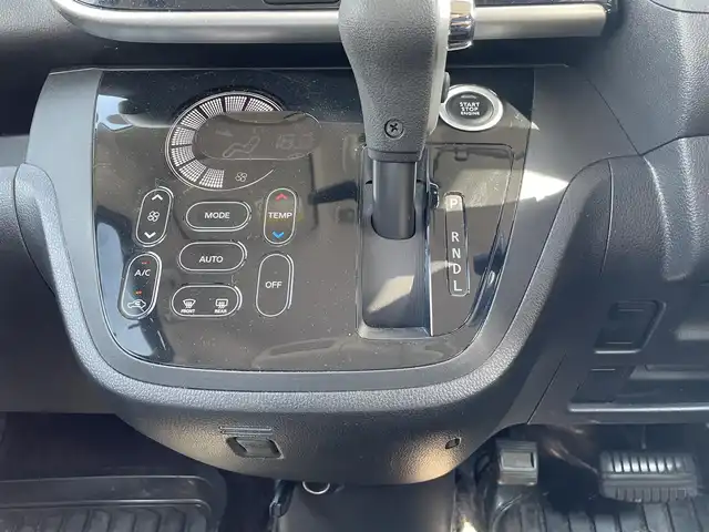 日産 デイズ ルークス HWS X Vセレクション 茨城県 2019(平31)年 4.3万km プレミアムパープルP 純正SＤナビゲーション/・地デジＴＶ/・FM/AMラジオ/・CD/DVD/・Bluetooth/アラウンドビューモニター/アイドリングストップ/インテリジェントエマージェンシーブレーキ/踏み間違い防止アシスト/LDW【車線逸脱警報】/VDC/両側パワースライドドア/LEDヘッドランプ/ハイビームアシスト/オートライト/ドライブレコーダー/ETC/純正１５インチアルミホイール/SRSエアバック【運転席/助手席/サイド】/ABS/インテリジェントキー/プッシュエンジンスタート/保証書/取扱説明書/スペアキー１本