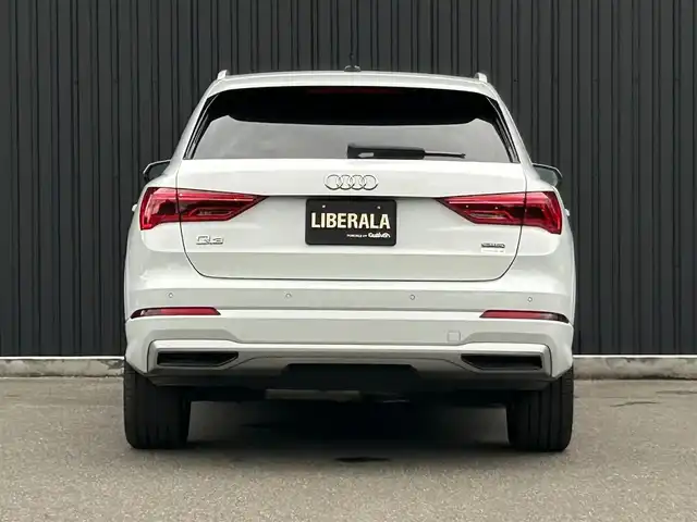 アウディ アウディ Ｑ３ 35TDIクワトロ アドバンスド 福島県 2020(令2)年 3.1万km グレイシアホワイトメタリック アダプティブクルーズコントロール/バーチャルコックピット/純正ナビ/バックカメラ/Bluetooth/ETC2.0/黒レザーシート/パワーシート/シートヒーター/パワーバックドア/前後ドラレコ/ワイヤレス充電/純正18インチAW