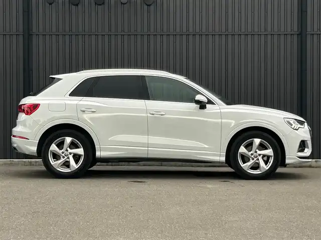 アウディ アウディ Ｑ３ 35TDIクワトロ アドバンスド 福島県 2020(令2)年 3.1万km グレイシアホワイトメタリック アダプティブクルーズコントロール/バーチャルコックピット/純正ナビ/バックカメラ/Bluetooth/ETC2.0/黒レザーシート/パワーシート/シートヒーター/パワーバックドア/前後ドラレコ/ワイヤレス充電/純正18インチAW