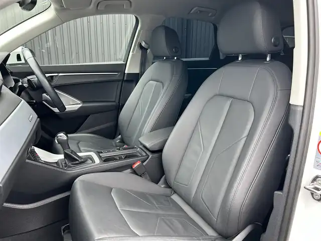 アウディ アウディ Ｑ３ 35TDIクワトロ アドバンスド 福島県 2020(令2)年 3.1万km グレイシアホワイトメタリック アダプティブクルーズコントロール/バーチャルコックピット/純正ナビ/バックカメラ/Bluetooth/ETC2.0/黒レザーシート/パワーシート/シートヒーター/パワーバックドア/前後ドラレコ/ワイヤレス充電/純正18インチAW