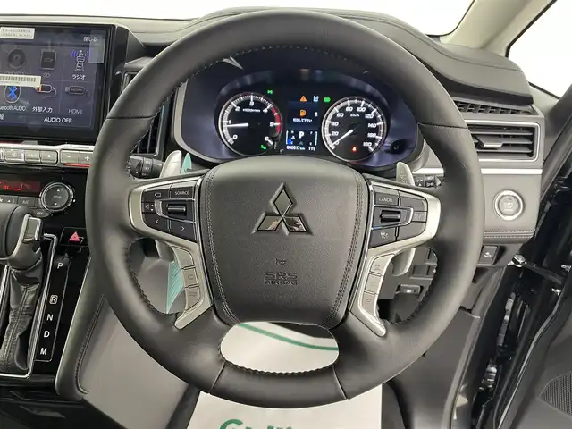 三菱 デリカＤ：５ ブラックエディション 宮城県 2025(令7)年 0.1千km グレーⅡ ブラックエディション　4WD　e-Assist/オリジナルナビ取付パッケージ＋リアモニター取付パッケージ(25/300)　ステップレス　（7人）D:5専用11型ナビゲーション(322/300)/登録済未使用車/専用アルパイン１１型ナビ/全周囲カメラ/革シート/パワーバックドア/パワーシート/アダプティブクルーズ/シートヒーター/ＢＳＭ/オートハイビーム/衝突軽減/レーンキープ/専用１８ＡＷ