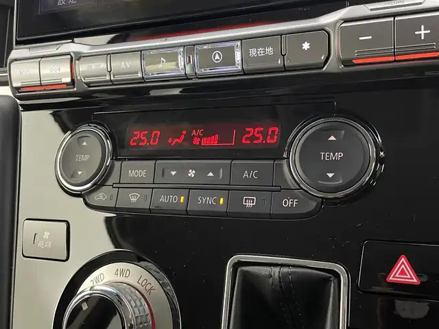 三菱 デリカＤ：５ ブラックエディション 宮城県 2025(令7)年 0.1千km グレーⅡ ブラックエディション　4WD　e-Assist/オリジナルナビ取付パッケージ＋リアモニター取付パッケージ(25/300)　ステップレス　（7人）D:5専用11型ナビゲーション(322/300)/登録済未使用車/専用アルパイン１１型ナビ/全周囲カメラ/革シート/パワーバックドア/パワーシート/アダプティブクルーズ/シートヒーター/ＢＳＭ/オートハイビーム/衝突軽減/レーンキープ/専用１８ＡＷ