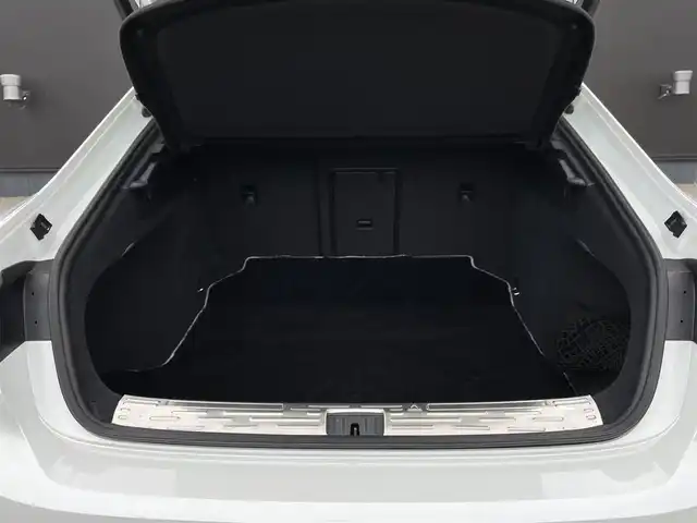 フォルクスワーゲン アルテオン TSI 4モーション Rラインアドバンス 長野県 2018(平30)年 3.4万km 白 サンルーフ /FORCALサウンド /シートマッサージ /HUD /ACC /BSM /パークアシスト /黒革シート /PWシート /シートヒーター　/DiscoverProナビ /TV /360°ビューカメラ /20インチAW /パークセンサー /LEDヘッドライト /ETC2.0 /オートトランク