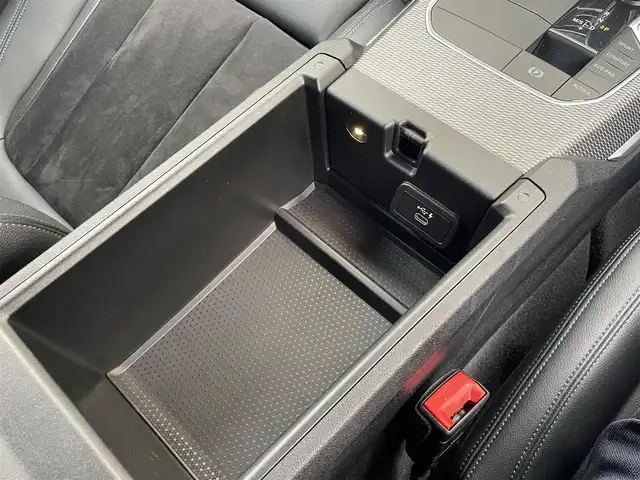 ＢＭＷ ３２０ｄ xDrive Mスポーツ 岡山県 2020(令2)年 5.1万km アルピンホワイトⅢ 社外フルセグTV/HUD/ACC/360°カメラ/ブレーキオートホールド/LEDヘッドライト/オートライト/AHB/レインセンサー/ワイヤレスチャージ/正面衝突警告/側面衝突警告/車線変更警告/車線逸脱警告/ステアリングサポート/アンビエントライト/ダイナミックライト/コンフォートアクセス/PDC自動起動/アクティブPDC緊急ブレーキ/Bluetooth/USB/アップルカープレイ/ドラレコ（F/R）/SOSコール/パワーテールゲート/リアフィルム