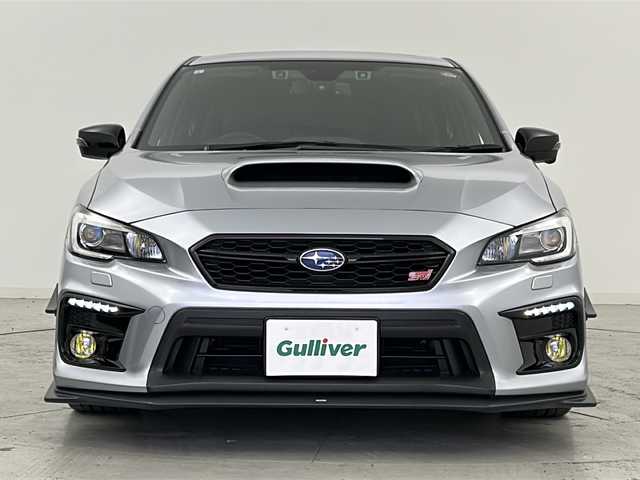 スバル レヴォーグ 1．6STIスポーツアイサイト 宮城県 2017(平29)年 3.5万km アイスシルバーメタリック 禁煙車/サンルーフ/STIエアロ（FR）/ローダウン（純正積込）/アイサイトver3/・プリクラッシュセーフティーシステム/・レーンキープアシスト/・オートクルーズコントロール/ブラインドスポットモニター/純正7インチナビ/・BT.AM.FM.CD.DVD.SD/バックカメラ/フルセグテレビ/本革シート/前席シートヒーター/前席パワーシート(D席シートメモリ付)/電動パーキングブレーキ/ビルトインETC/パドルシフト/ステアリングスイッチ/プッシュスタート/純正エンジンスターター/スマートキー（2本）/LEDヘッドライト/LEDフォグランプ/シーケンシャルウインカー/横滑り防止機能/アイドリングストップ/純正フロアマット/社外18インチアルミホイール/トノカバー