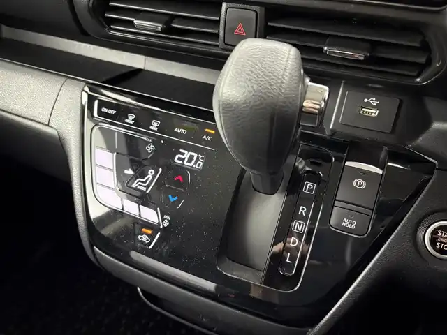 日産 ルークス HWS X プロパイロットED 大阪府 2021(令3)年 2.9万km ブラック 360°セーフティアシスト/　・インテリジェントアラウンドビューモニター/　・プロパイロット/　・インテリジェントエマージェンシーブレーキ/　・先行車発進告知/　・インテリジェントDA/　・標識検知機能/純正ナビ/　CD/DVD/Bluetooth/フルセグ/バックカメラ/両側パワースライドドア/LEDオートライト/フォグランプ/スマートキー/電動格納ミラー/ウィンカーミラー