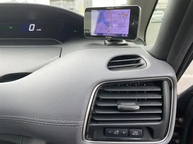 日産 セレナ e－パワー ハイウェイスター V 長崎県 2022(令4)年 4.3万km マルーンレッド 2トーン ワンオーナー/パナソニック10インチナビ/（フルセグ・BD/DVD・SD・BT・HDMI・USB）/カロッツェリアフリップダウンモニター/アラウンドビューモニター/プロパイロット/前席シートヒーター/ステアリングヒーター/エマージェンシーブレーキ/レーンキープアシスト/ブラインドスポットモニター/デジタルインナーミラー/クリアランスソナー/ドライブレコーダー前後/GPSレーダー/ステアリングスイッチ/両側パワースライドドア/スペアキー/ETC