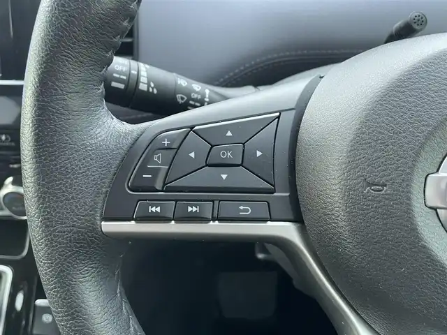 日産 セレナ e－パワー ハイウェイスター V 長崎県 2022(令4)年 4.3万km マルーンレッド 2トーン ワンオーナー/パナソニック10インチナビ/（フルセグ・BD/DVD・SD・BT・HDMI・USB）/カロッツェリアフリップダウンモニター/アラウンドビューモニター/プロパイロット/前席シートヒーター/ステアリングヒーター/エマージェンシーブレーキ/レーンキープアシスト/ブラインドスポットモニター/デジタルインナーミラー/クリアランスソナー/ドライブレコーダー前後/GPSレーダー/ステアリングスイッチ/両側パワースライドドア/スペアキー/ETC