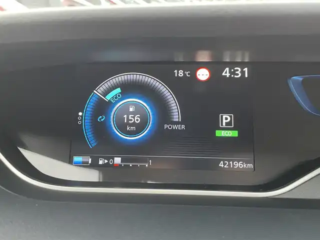 日産 セレナ e－パワー ハイウェイスター V 長崎県 2022(令4)年 4.3万km マルーンレッド 2トーン ワンオーナー/パナソニック10インチナビ/（フルセグ・BD/DVD・SD・BT・HDMI・USB）/カロッツェリアフリップダウンモニター/アラウンドビューモニター/プロパイロット/前席シートヒーター/ステアリングヒーター/エマージェンシーブレーキ/レーンキープアシスト/ブラインドスポットモニター/デジタルインナーミラー/クリアランスソナー/ドライブレコーダー前後/GPSレーダー/ステアリングスイッチ/両側パワースライドドア/スペアキー/ETC