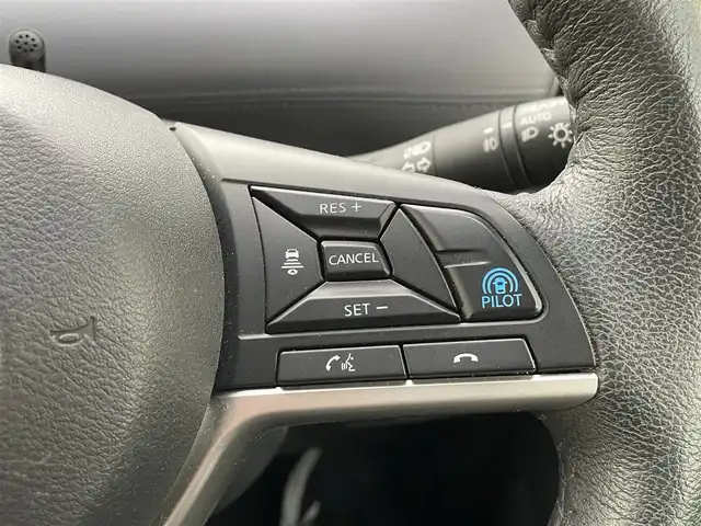 日産 セレナ e－パワー ハイウェイスター V 長崎県 2022(令4)年 4.3万km マルーンレッド 2トーン ワンオーナー/パナソニック10インチナビ/（フルセグ・BD/DVD・SD・BT・HDMI・USB）/カロッツェリアフリップダウンモニター/アラウンドビューモニター/プロパイロット/前席シートヒーター/ステアリングヒーター/エマージェンシーブレーキ/レーンキープアシスト/ブラインドスポットモニター/デジタルインナーミラー/クリアランスソナー/ドライブレコーダー前後/GPSレーダー/ステアリングスイッチ/両側パワースライドドア/スペアキー/ETC