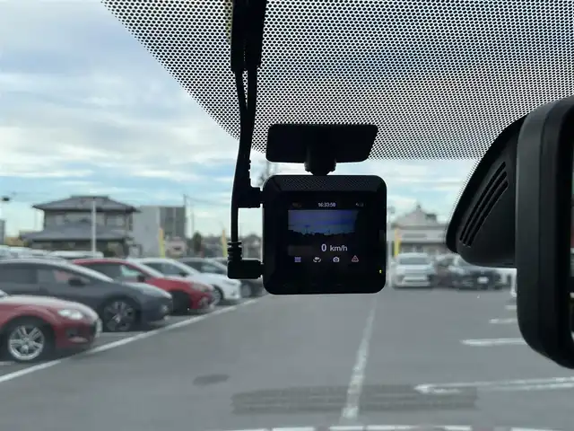 日産 セレナ e－パワー ハイウェイスター V 長崎県 2022(令4)年 4.3万km マルーンレッド 2トーン ワンオーナー/パナソニック10インチナビ/（フルセグ・BD/DVD・SD・BT・HDMI・USB）/カロッツェリアフリップダウンモニター/アラウンドビューモニター/プロパイロット/前席シートヒーター/ステアリングヒーター/エマージェンシーブレーキ/レーンキープアシスト/ブラインドスポットモニター/デジタルインナーミラー/クリアランスソナー/ドライブレコーダー前後/GPSレーダー/ステアリングスイッチ/両側パワースライドドア/スペアキー/ETC