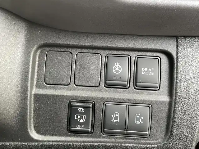 日産 セレナ e－パワー ハイウェイスター V 長崎県 2022(令4)年 4.3万km マルーンレッド 2トーン ワンオーナー/パナソニック10インチナビ/（フルセグ・BD/DVD・SD・BT・HDMI・USB）/カロッツェリアフリップダウンモニター/アラウンドビューモニター/プロパイロット/前席シートヒーター/ステアリングヒーター/エマージェンシーブレーキ/レーンキープアシスト/ブラインドスポットモニター/デジタルインナーミラー/クリアランスソナー/ドライブレコーダー前後/GPSレーダー/ステアリングスイッチ/両側パワースライドドア/スペアキー/ETC