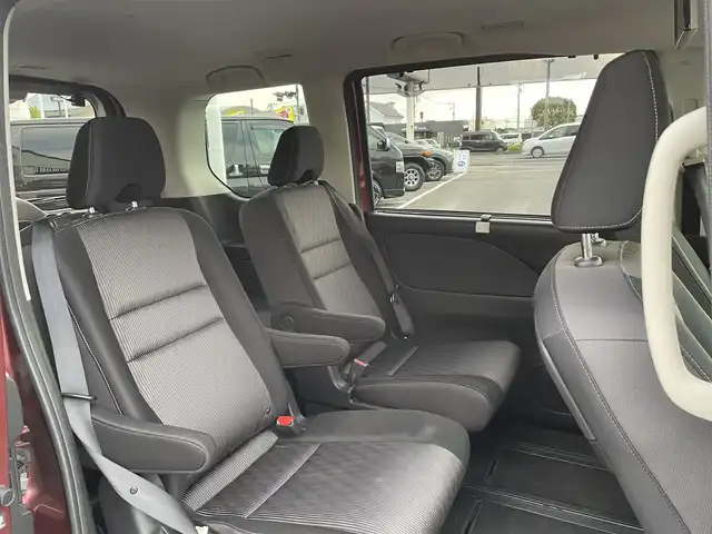 日産 セレナ e－パワー ハイウェイスター V 長崎県 2022(令4)年 4.3万km マルーンレッド 2トーン ワンオーナー/パナソニック10インチナビ/（フルセグ・BD/DVD・SD・BT・HDMI・USB）/カロッツェリアフリップダウンモニター/アラウンドビューモニター/プロパイロット/前席シートヒーター/ステアリングヒーター/エマージェンシーブレーキ/レーンキープアシスト/ブラインドスポットモニター/デジタルインナーミラー/クリアランスソナー/ドライブレコーダー前後/GPSレーダー/ステアリングスイッチ/両側パワースライドドア/スペアキー/ETC