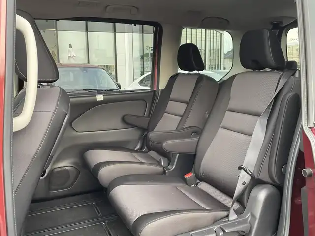 日産 セレナ e－パワー ハイウェイスター V 長崎県 2022(令4)年 4.3万km マルーンレッド 2トーン ワンオーナー/パナソニック10インチナビ/（フルセグ・BD/DVD・SD・BT・HDMI・USB）/カロッツェリアフリップダウンモニター/アラウンドビューモニター/プロパイロット/前席シートヒーター/ステアリングヒーター/エマージェンシーブレーキ/レーンキープアシスト/ブラインドスポットモニター/デジタルインナーミラー/クリアランスソナー/ドライブレコーダー前後/GPSレーダー/ステアリングスイッチ/両側パワースライドドア/スペアキー/ETC