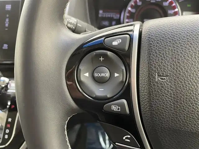 ホンダ オデッセイ アブソルート・EXホンダセンジング 宮城県 2016(平28)年 5.3万km クリスタルブラックパール 純正インターナビ　/フリップダウンモニター　/全周囲カメラ　/両側パワースライドドア　/アダプティブクルーズコントロール/衝突軽減ブレーキ　/レーンキープアシスト　/誤発進抑制機能　/ＬＥＤヘッドライト　/ブラインドスポットインフォメーション　/大型アームレスト　/運転席8wayパワーシート　/ハーフレザーシート/後席オットマン/ビルトインETC/純正18インチAW/禁煙車