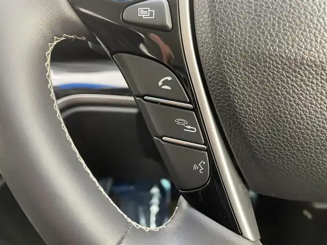 ホンダ オデッセイ アブソルート・EXホンダセンジング 宮城県 2016(平28)年 5.3万km クリスタルブラックパール 純正インターナビ　/フリップダウンモニター　/全周囲カメラ　/両側パワースライドドア　/アダプティブクルーズコントロール/衝突軽減ブレーキ　/レーンキープアシスト　/誤発進抑制機能　/ＬＥＤヘッドライト　/ブラインドスポットインフォメーション　/大型アームレスト　/運転席8wayパワーシート　/ハーフレザーシート/後席オットマン/ビルトインETC/純正18インチAW/禁煙車