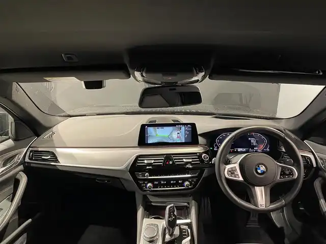 ＢＭＷ ５２３ｄ xDrive Mスピリット 道央・札幌 2020(令2)年 5.2万km サファイアブラックP アドバンストＰＫＧ　/ハイラインＰＫＧ　/イノベーションＰＫＧ　/ＡＣＣ　/１オーナー　/レザーシート　/メモリーシート　/パワーシート　/シートヒーター　/置くだけ充電　/３６０°カメラ　/純正ナビ/フルセグＴＶ/ジェスチャーコントロール/アンビエントライト/パーキングアシストプラス/HUD/BSM/ETC/ディスプレイキー/保証書/取説