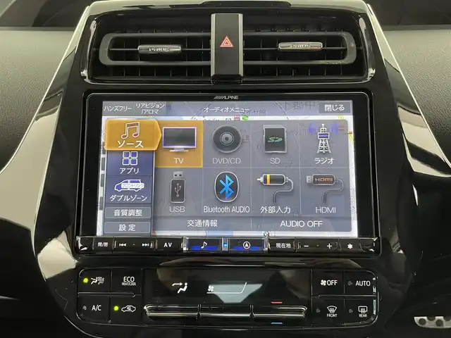 トヨタ プリウス S ツーリングセレクション 大分県 2019(平31)年 7.1万km ホワイトパールクリスタルシャイン TRDエアロ/アルパイン9インチナビ/アルパインデジタルインナーミラー（ドラレコ付き）/社外アルミホイル17インチ/クルーズコントロール/コーナーセンサー/バックカメラ/オートライト/オートマチックハイビーム/革巻ステアリング/ETC