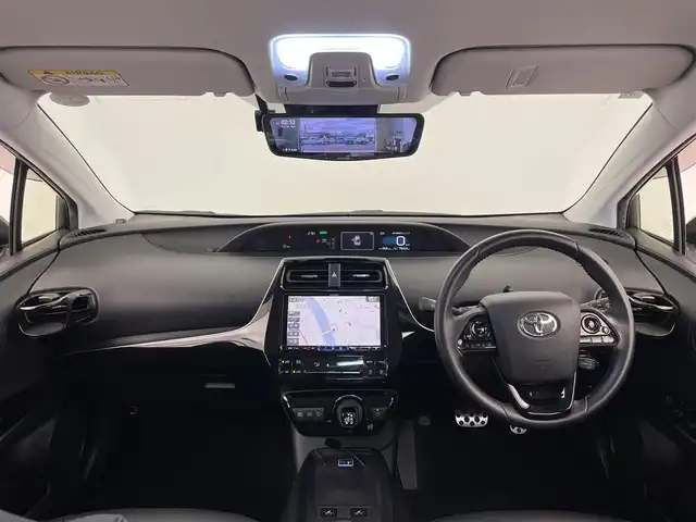 トヨタ プリウス S ツーリングセレクション 大分県 2019(平31)年 7.1万km ホワイトパールクリスタルシャイン TRDエアロ/アルパイン9インチナビ/アルパインデジタルインナーミラー（ドラレコ付き）/社外アルミホイル17インチ/クルーズコントロール/コーナーセンサー/バックカメラ/オートライト/オートマチックハイビーム/革巻ステアリング/ETC