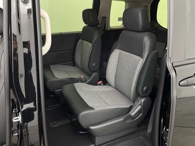 ホンダ フリード ハイブリット e:HEV AIR EX 兵庫県 2025(令7)年 0.1千km クリスタルブラックパール ・未使用車/・純正9インチナビ/・BT・TV・Apple Car Play・AndroidAuto/・両側パワースライドドア/・CMBS/・ACC/・レーンキープアシスト/・ブラインドスポットインフォメーション/・標識認識機能/・シートヒーター/・ハーフレザー/・オートマチックハイビーム/・LEDヘッドライト/・革巻きステアリング/・ステアリングリモコン/・プッシュスタート/・スペアキー/・電動パーキングブレーキ/・オートブレーキホールド/・純正15インチアルミホール