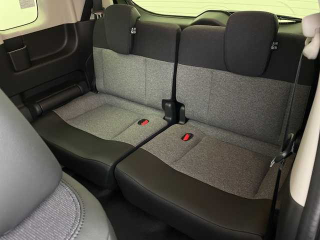 ホンダ フリード ハイブリット e:HEV AIR EX 兵庫県 2025(令7)年 0.1千km クリスタルブラックパール ・未使用車/・純正9インチナビ/・BT・TV・Apple Car Play・AndroidAuto/・両側パワースライドドア/・CMBS/・ACC/・レーンキープアシスト/・ブラインドスポットインフォメーション/・標識認識機能/・シートヒーター/・ハーフレザー/・オートマチックハイビーム/・LEDヘッドライト/・革巻きステアリング/・ステアリングリモコン/・プッシュスタート/・スペアキー/・電動パーキングブレーキ/・オートブレーキホールド/・純正15インチアルミホール