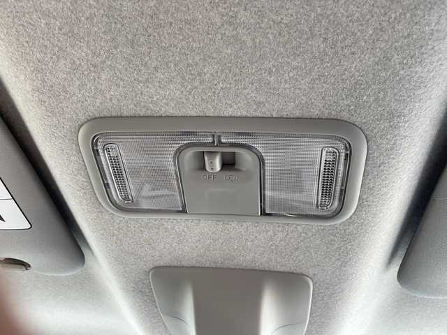 ダイハツ ムーヴ キャンバス X LTD メイクアッフ SA Ⅱ 三重県 2017(平29)年 4.7万km パールホワイトⅢ/ナチュラルベージュマイカメタリック 2トーン 純正ナビ　/両側パワースライドドア　/バックカメラ　/衝突軽減システム　/オートライト　/アイドリングストップ　/コーナーセンサー　/ステアリングスイッチ　/ＥＴＣ　/電動格納ミラー　/スペアキー　/純正フロアマット