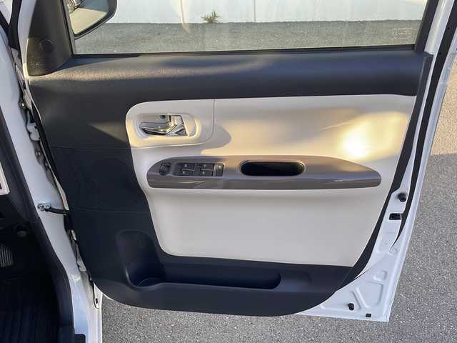 ダイハツ ムーヴ キャンバス X LTD メイクアッフ SA Ⅱ 三重県 2017(平29)年 4.7万km パールホワイトⅢ/ナチュラルベージュマイカメタリック 2トーン 純正ナビ　/両側パワースライドドア　/バックカメラ　/衝突軽減システム　/オートライト　/アイドリングストップ　/コーナーセンサー　/ステアリングスイッチ　/ＥＴＣ　/電動格納ミラー　/スペアキー　/純正フロアマット